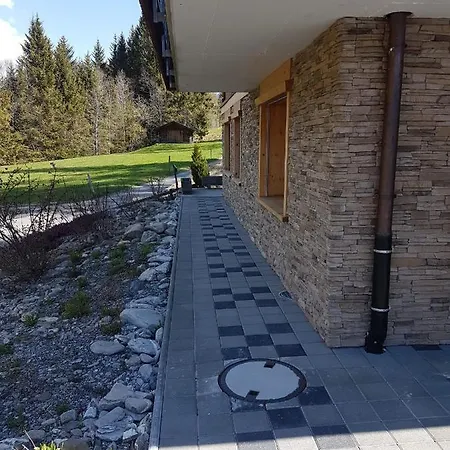 Grueneggli Apartment